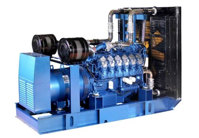 郊区康明斯30kw小型柴油二手发电机组 郊区康明斯30kw小型柴油二手发电机组